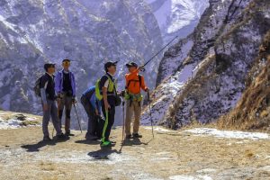 Lee más sobre el artículo Annapurna Circuit Trek: Itinerario Completo y Lista de Equipaje (Guía 2026)
