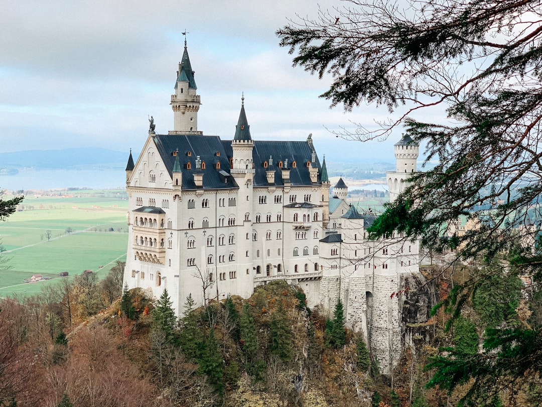 You are currently viewing Fairy-Tale Germany: 12 Enchanting Storybook Destinations That Inspired the Brothers Grimm