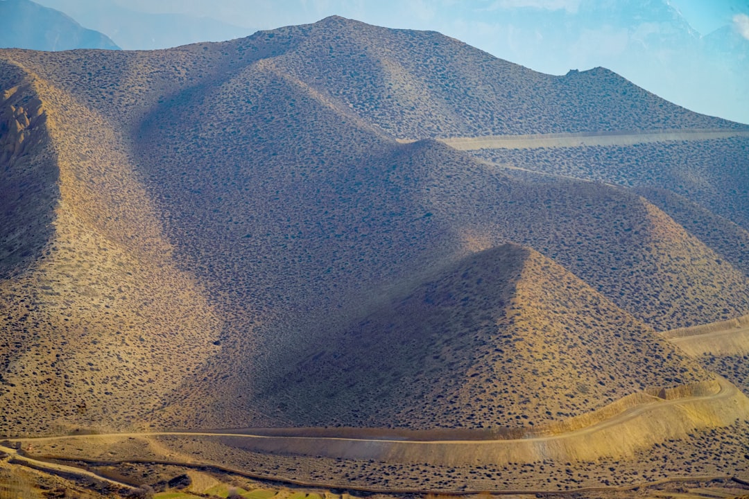 Du betrachtest gerade Versteckte Perlen in Nepal: 8 außergewöhnliche Reiseziele abseits der Touristenpfade