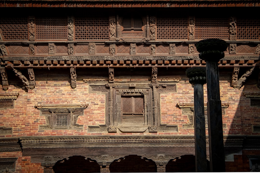 You are currently viewing Guide Complet de Patan (Lalitpur) : Histoire et Balades Patrimoine au Cœur du Népal