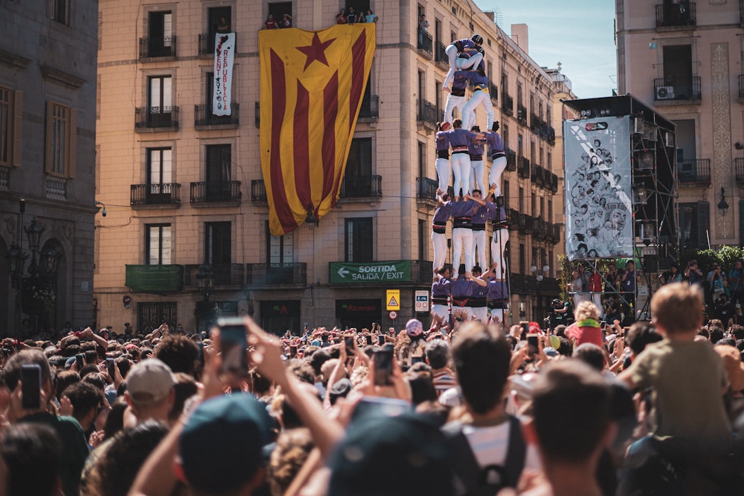 You are currently viewing Les Meilleurs Festivals et Événements Espagnols en 2026 : Guide Complet des Célébrations Incontournables