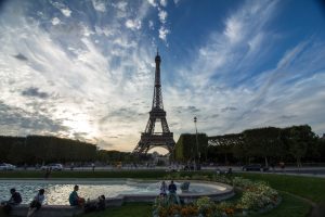 Mehr über den Artikel erfahren Wie nachhaltiger Tourismus das Reisen in Frankreich revolutioniert: Ein umfassender Leitfaden für verantwortungsvolles Reisen